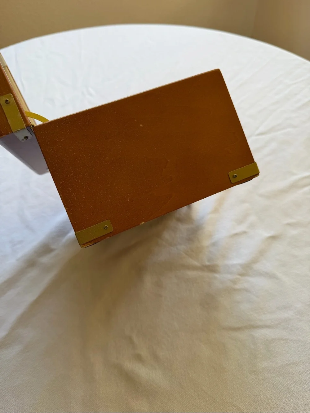 VTG Brown Wood & Brass Jewelry Organizer Box with Mirror and Cream Interior